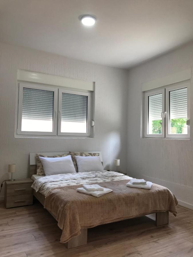 Apartman Studio Milojkovic Golubac Buitenkant foto
